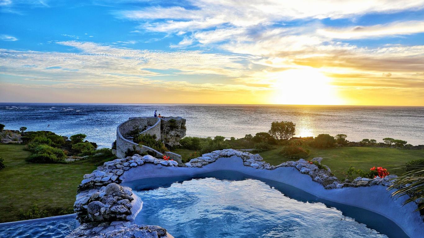 Tanna Evergreen Resort & Tours
