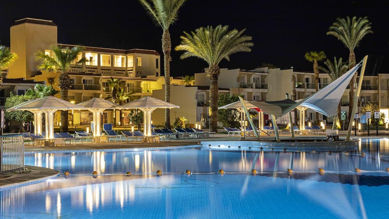 Amarina Abu Soma Resort & Aquapark