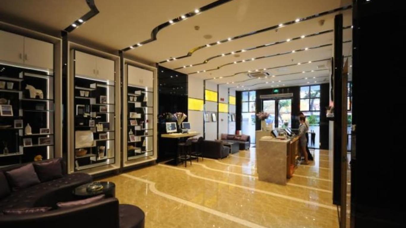 Enjoy Hotels- Luoxi Metro Station Branch