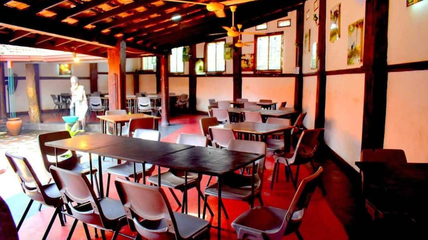 Cosy Hotel & Restaurant
