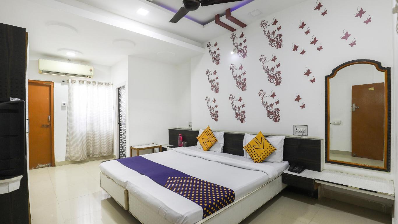 Spot On 68591 Hotel Sahara Palace