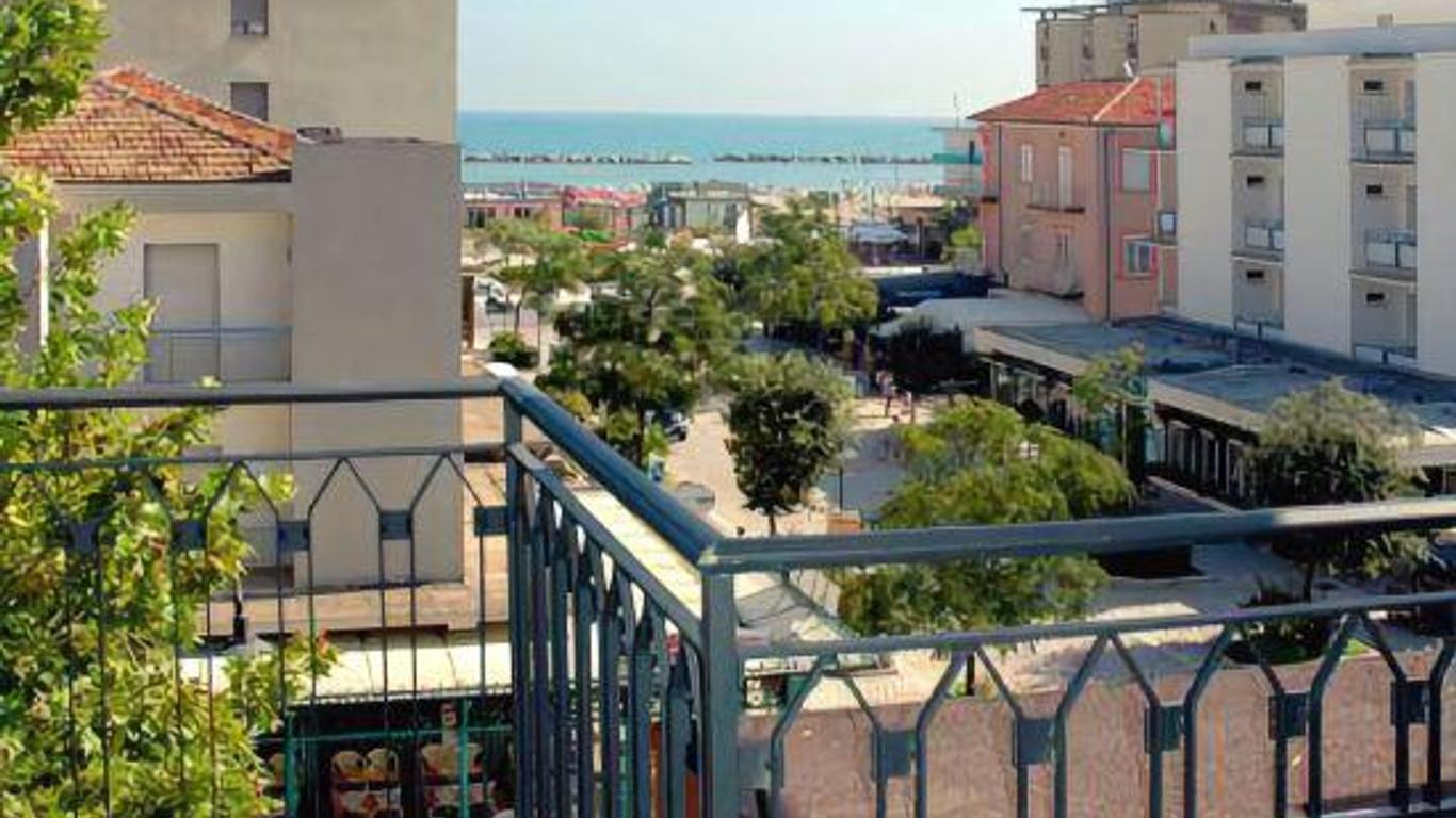 Hotel Desiree