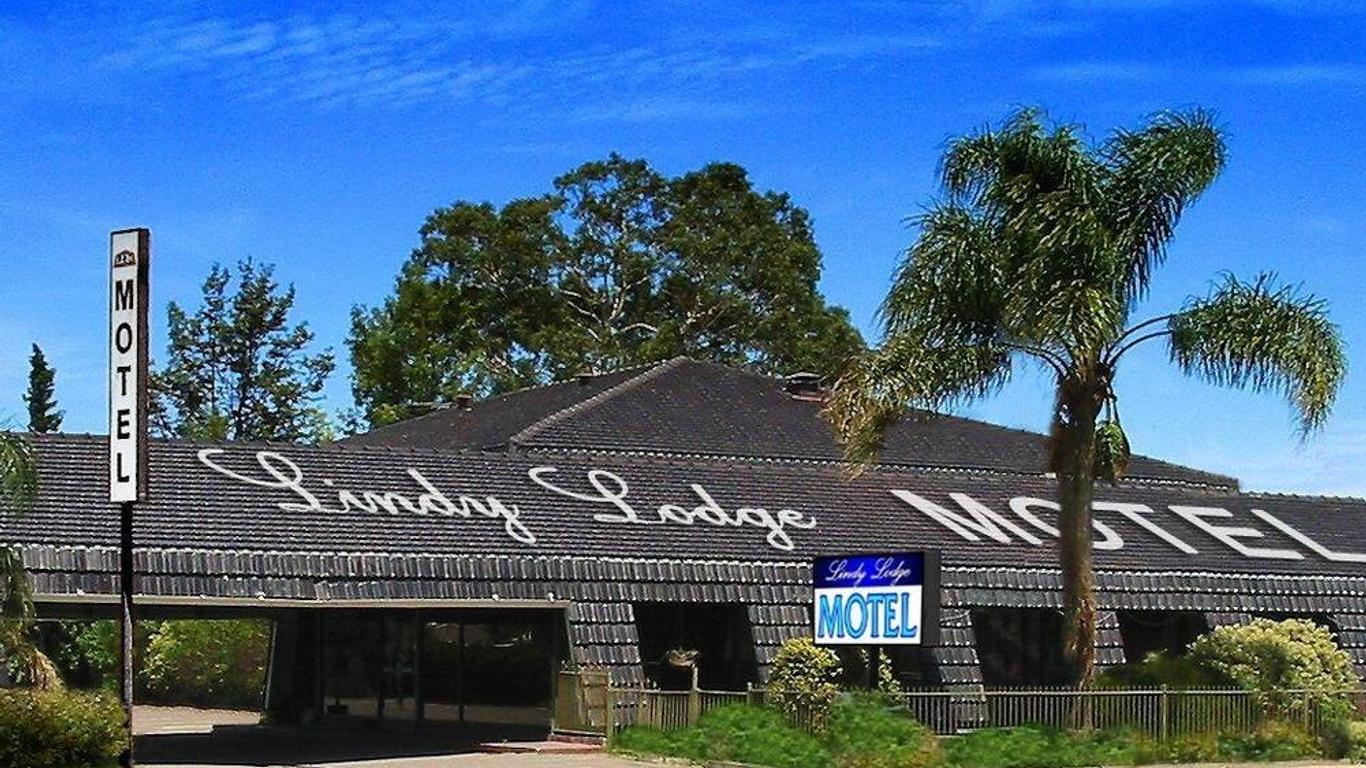 Lindy Lodge Motel