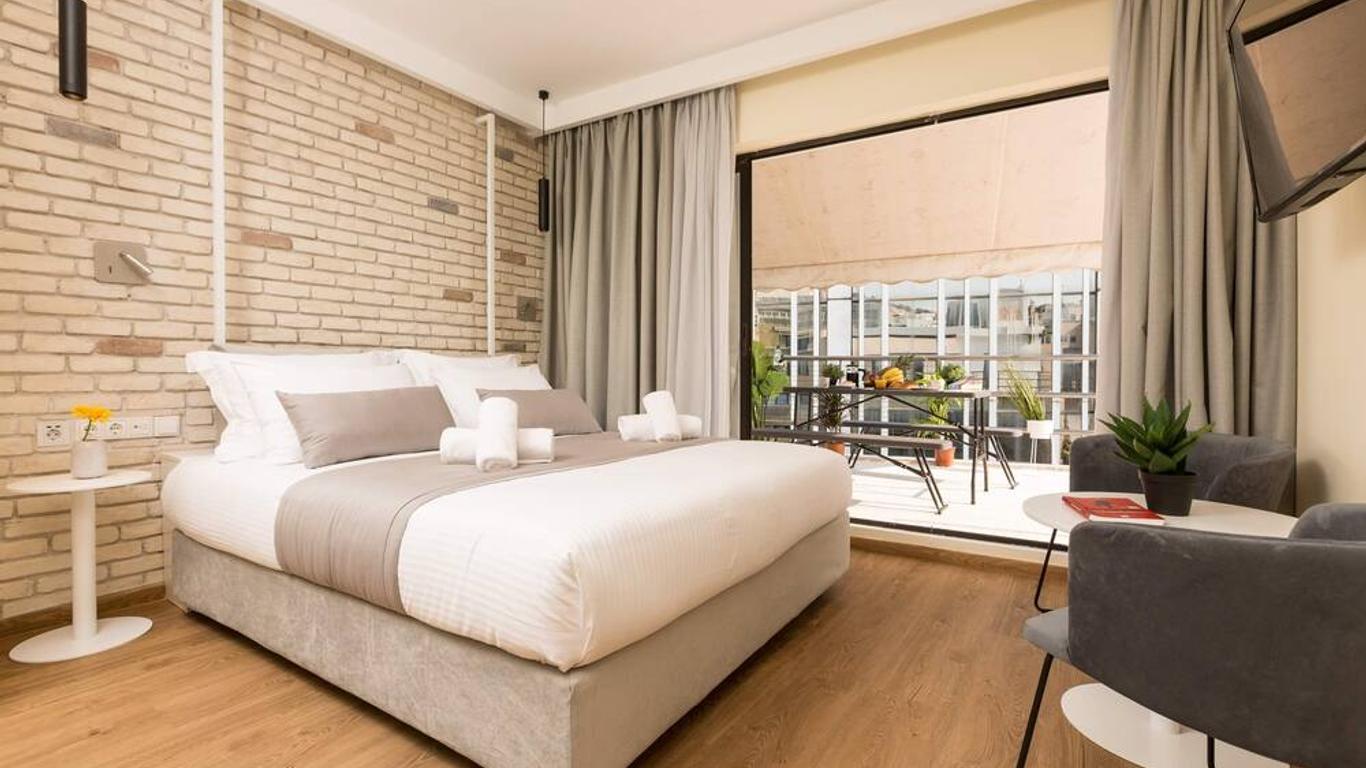 Hotel @Syngrou Fix