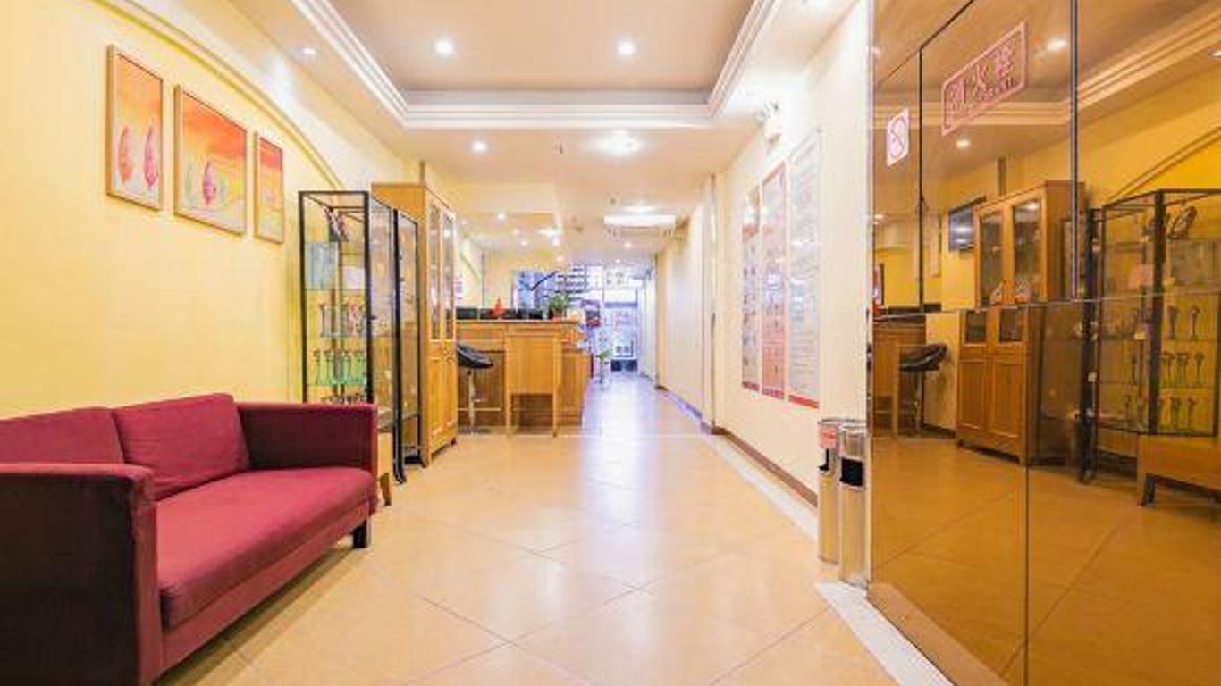 Home Inn Chengdu Chunxi Road Metro Station Branch