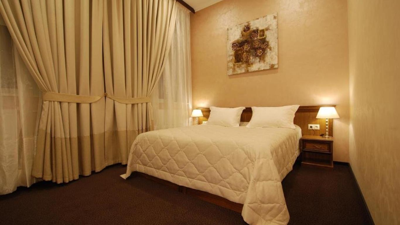 Hotel Nicole