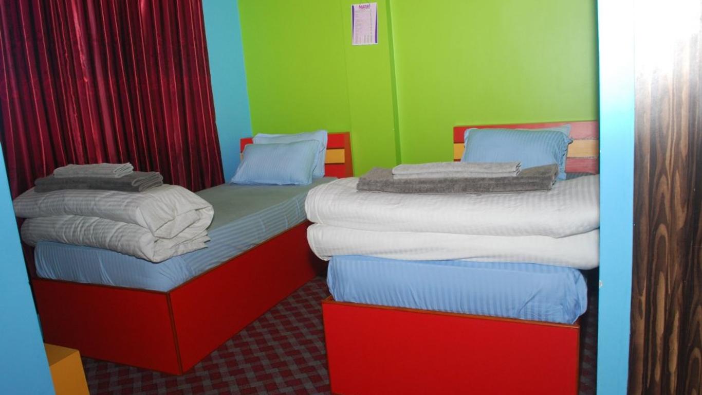 Three Boys Apartment and Guest House