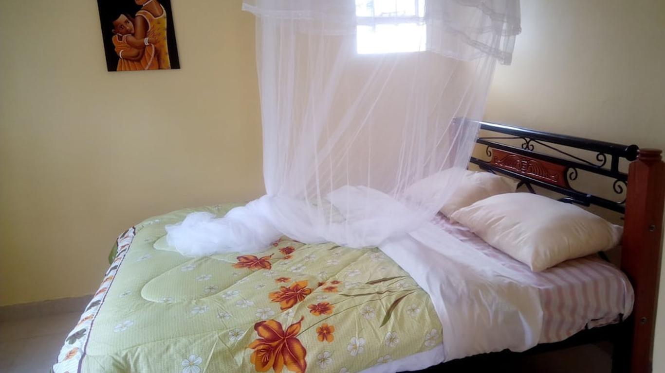 Safari Homestay