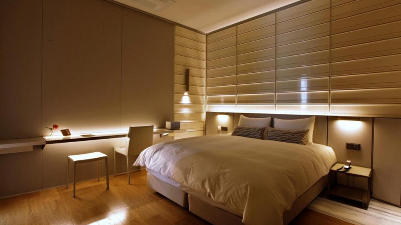 Owall Hotel