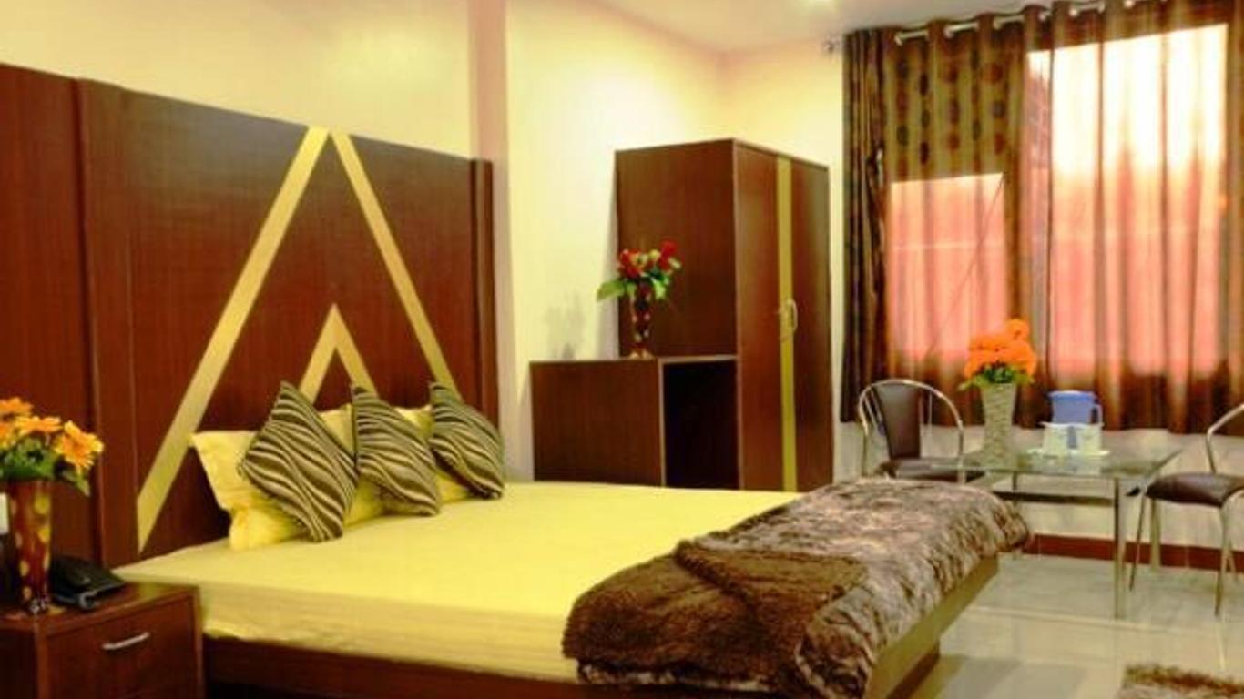 Hotel Crown