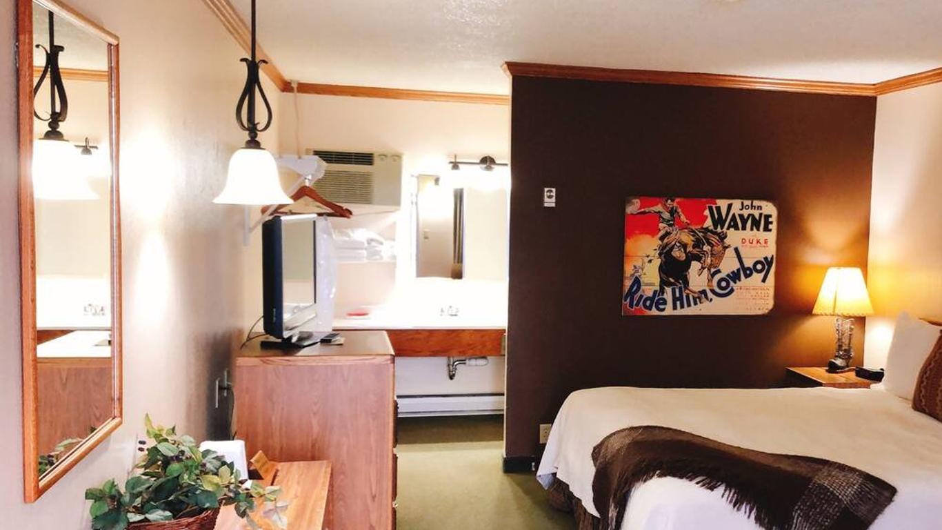 Covered Wagon Motel Lusk Wy