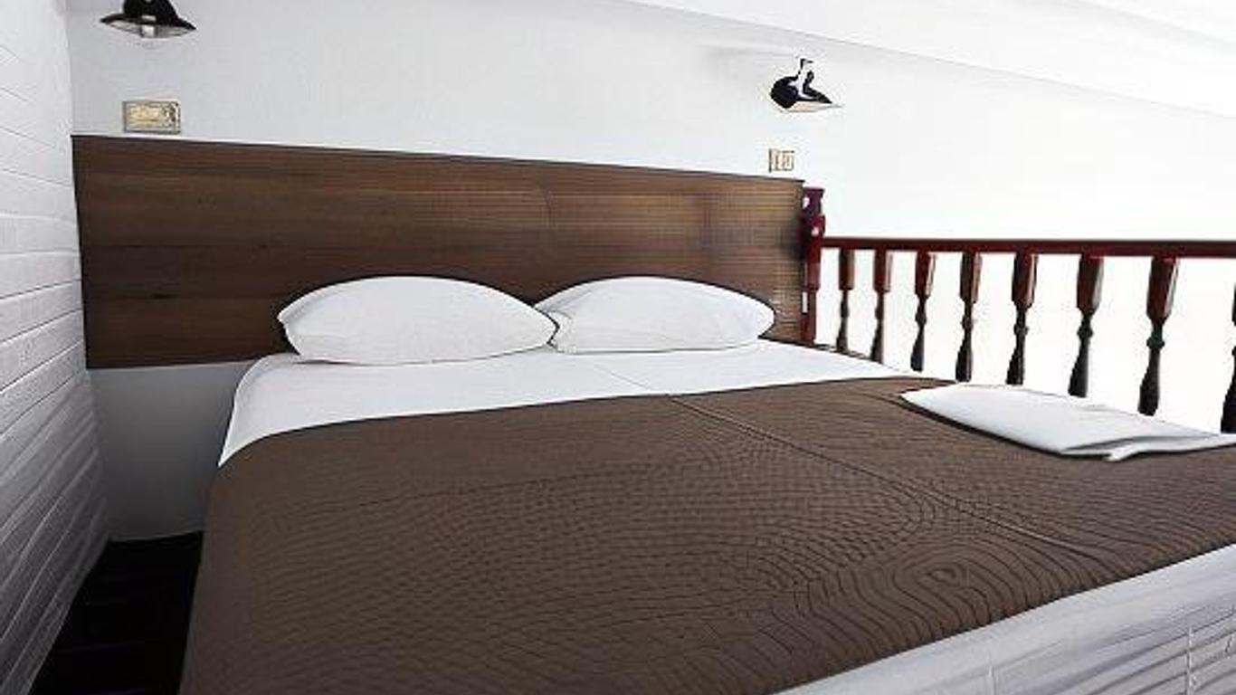 Griboedov Hotel