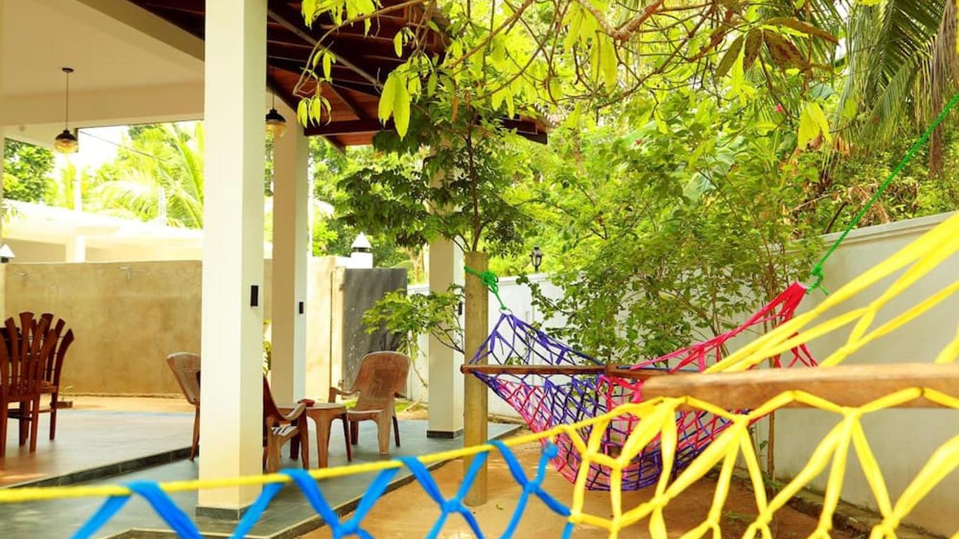 Midigama Holiday Inn