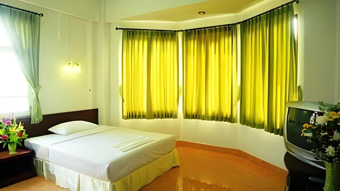 Thaksin Grand Home Hotel