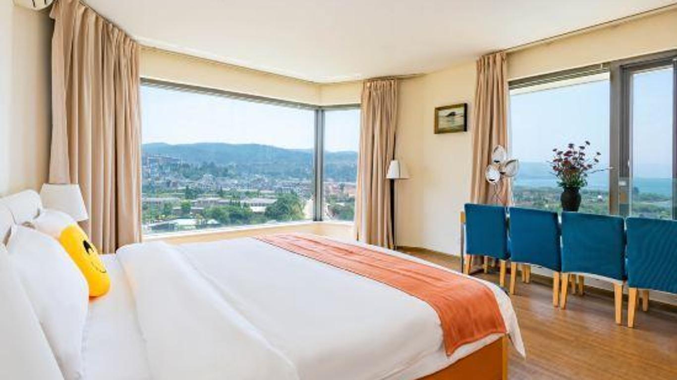 Fuxian Lake Lan'an Holiday Hotel