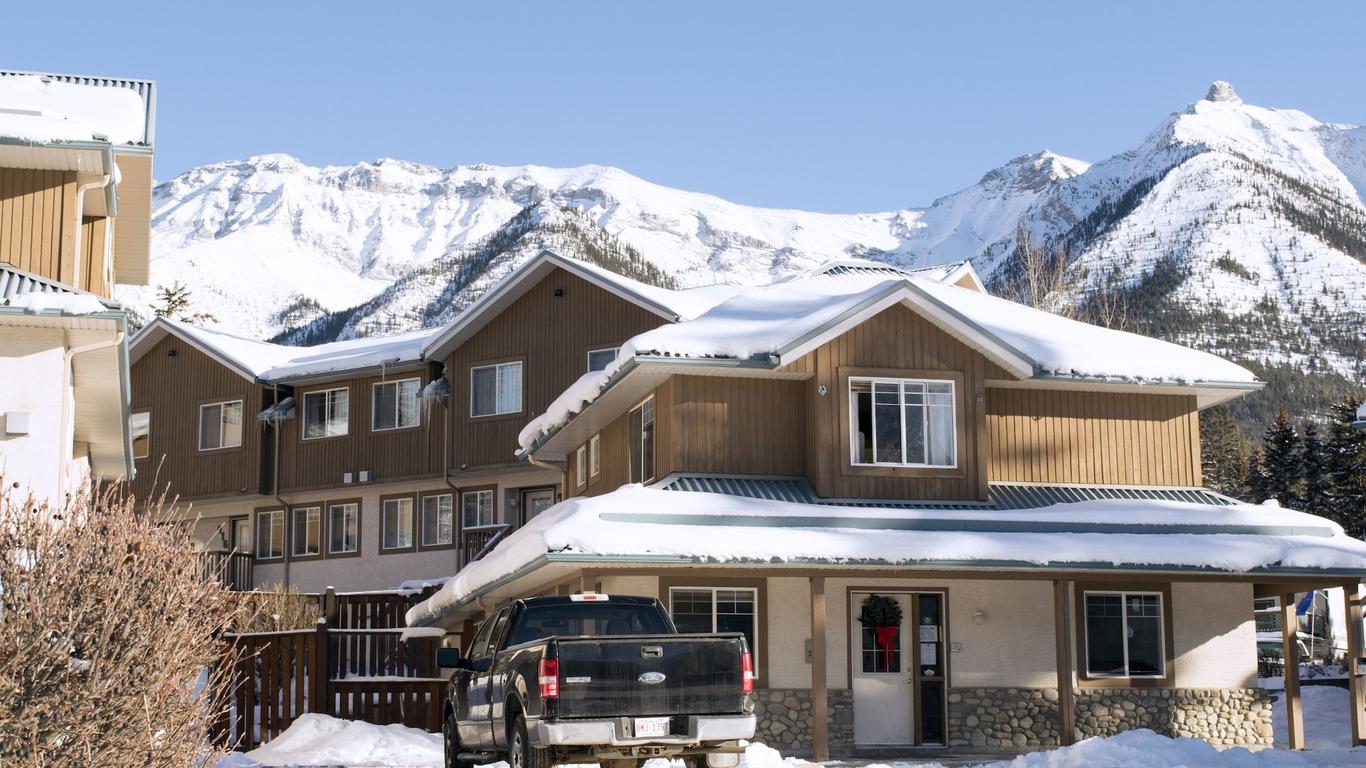 Banff Boundary Lodge