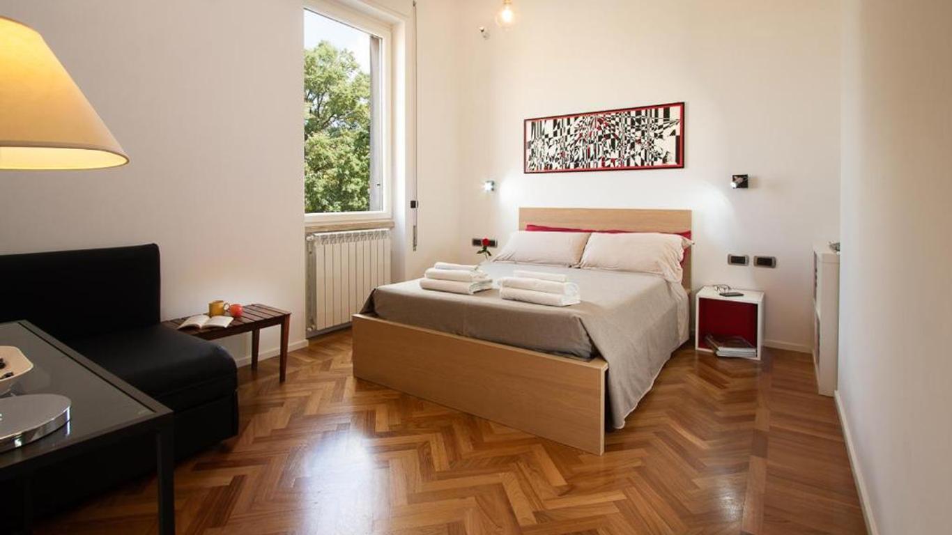 Room In Roma Isole
