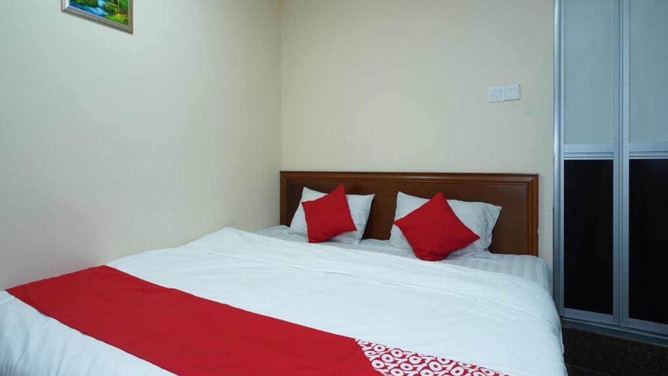 Q One Hotel