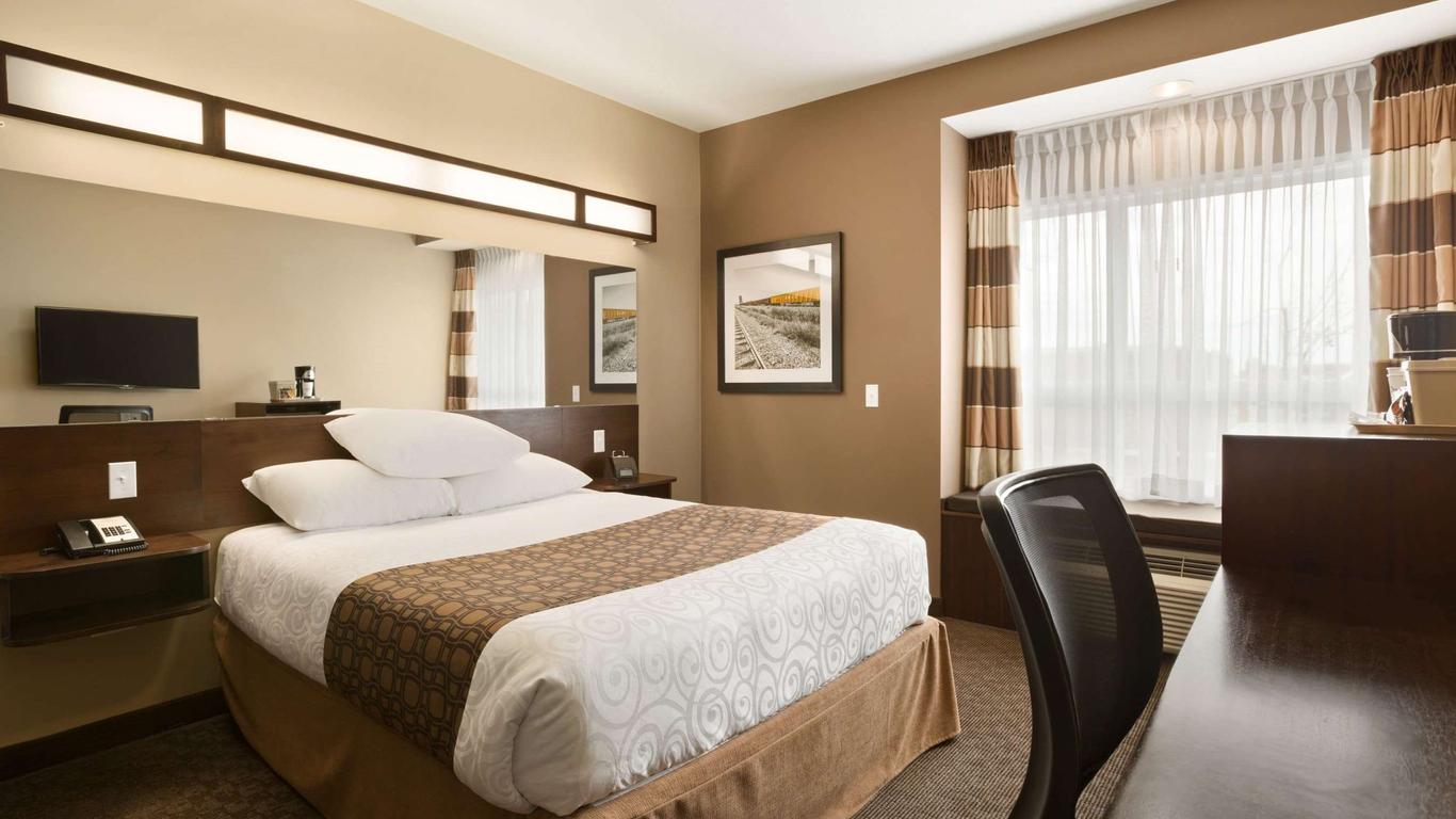 Microtel Inn & Suites by Wyndham Blackfalds Red Deer North