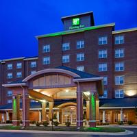 Holiday Inn Chantilly-Dulles Expo Center, An IHG Hotel