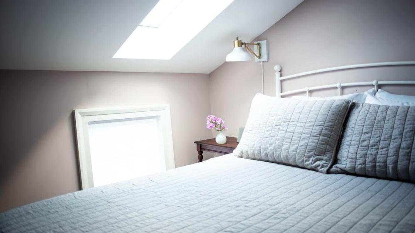 Black Walnut Bed and Breakfast