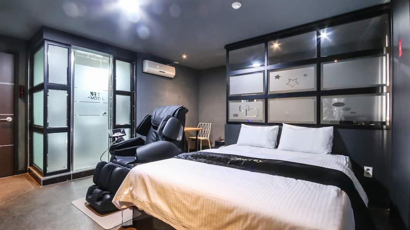 M7 Business Hotel