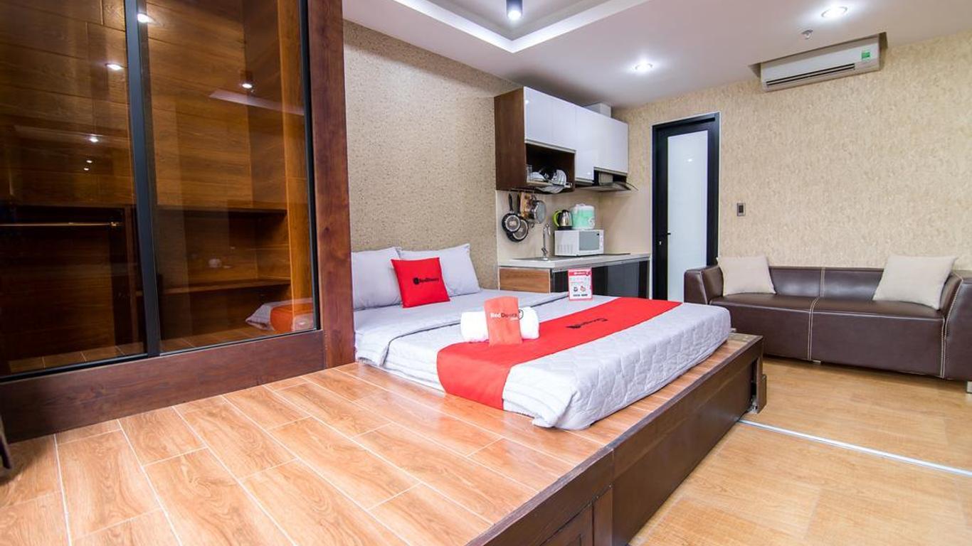 RedDoorz Plus @ Nguyen Trai Street