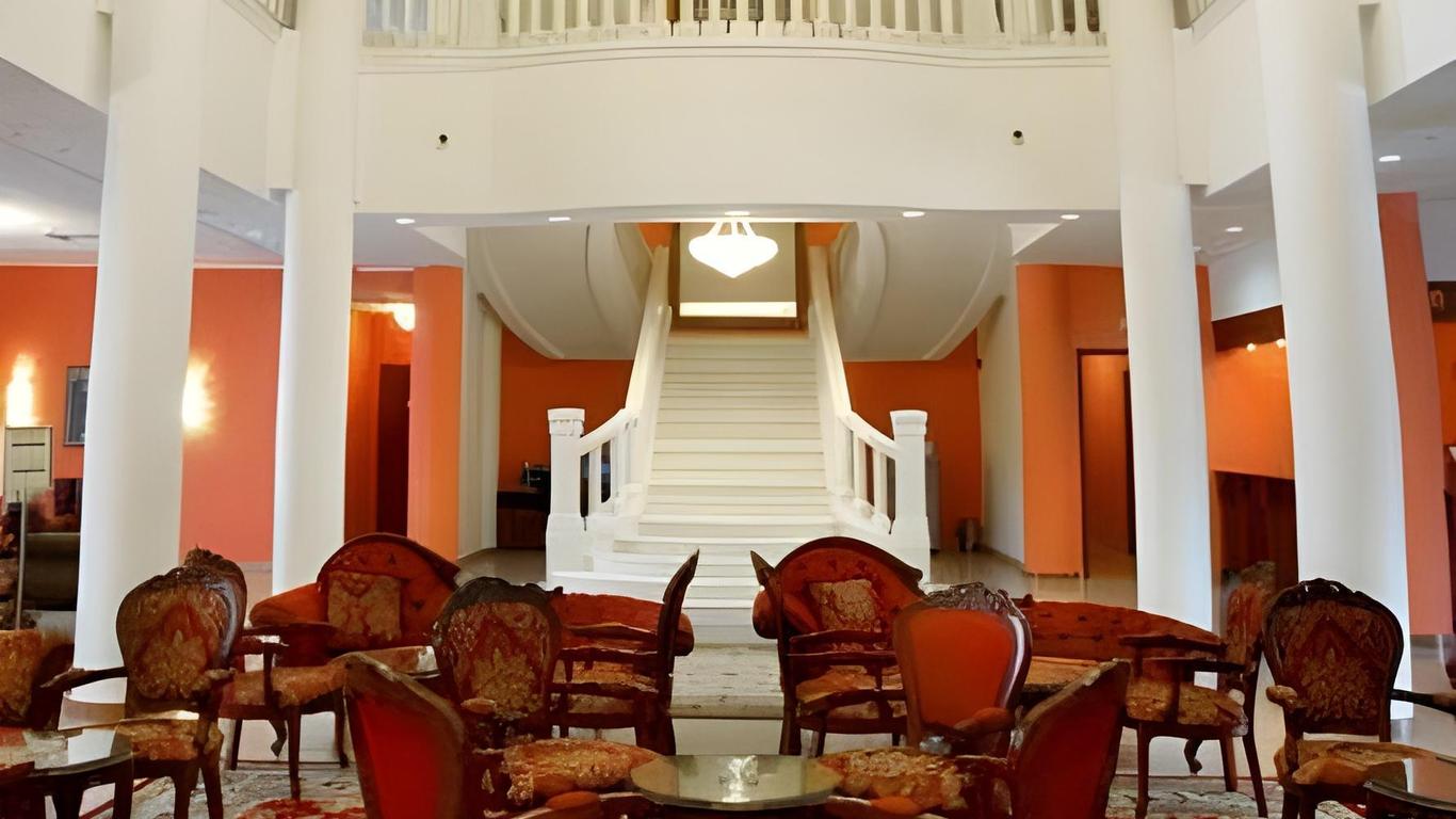 Volzhskaya Riviera Hotel
