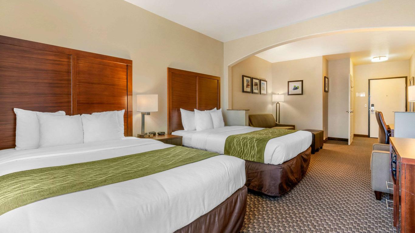 Comfort Inn & Suites Galt - Lodi North