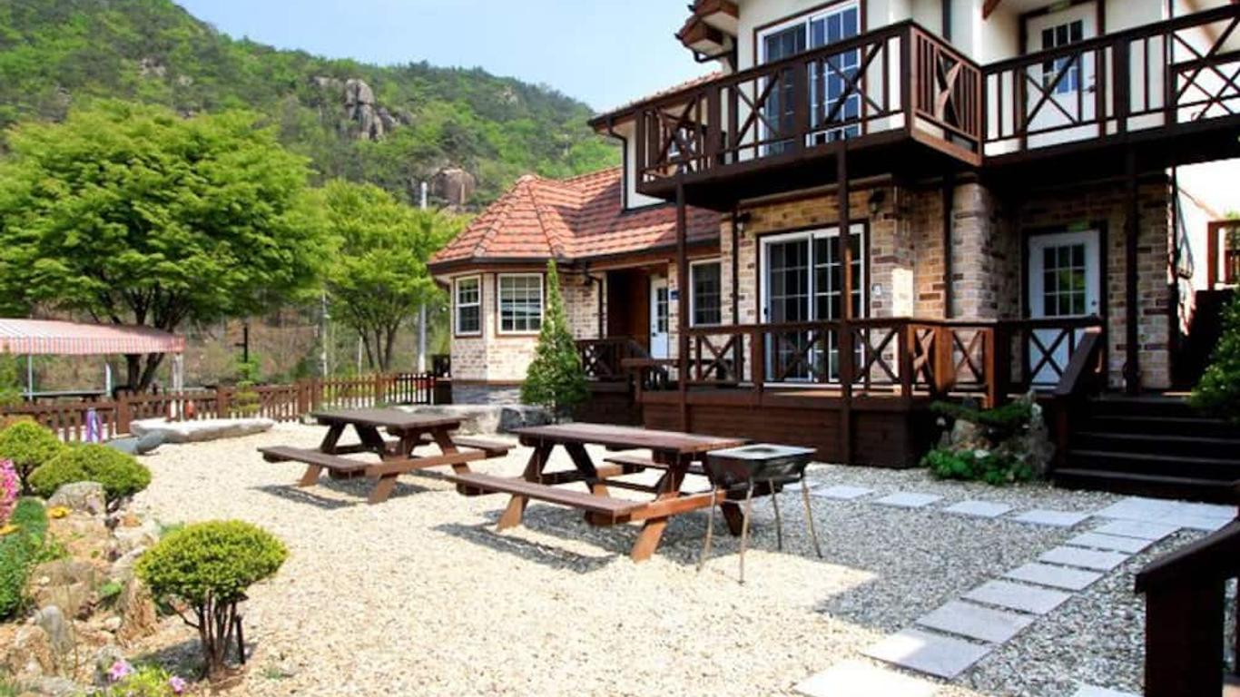Soo Pension