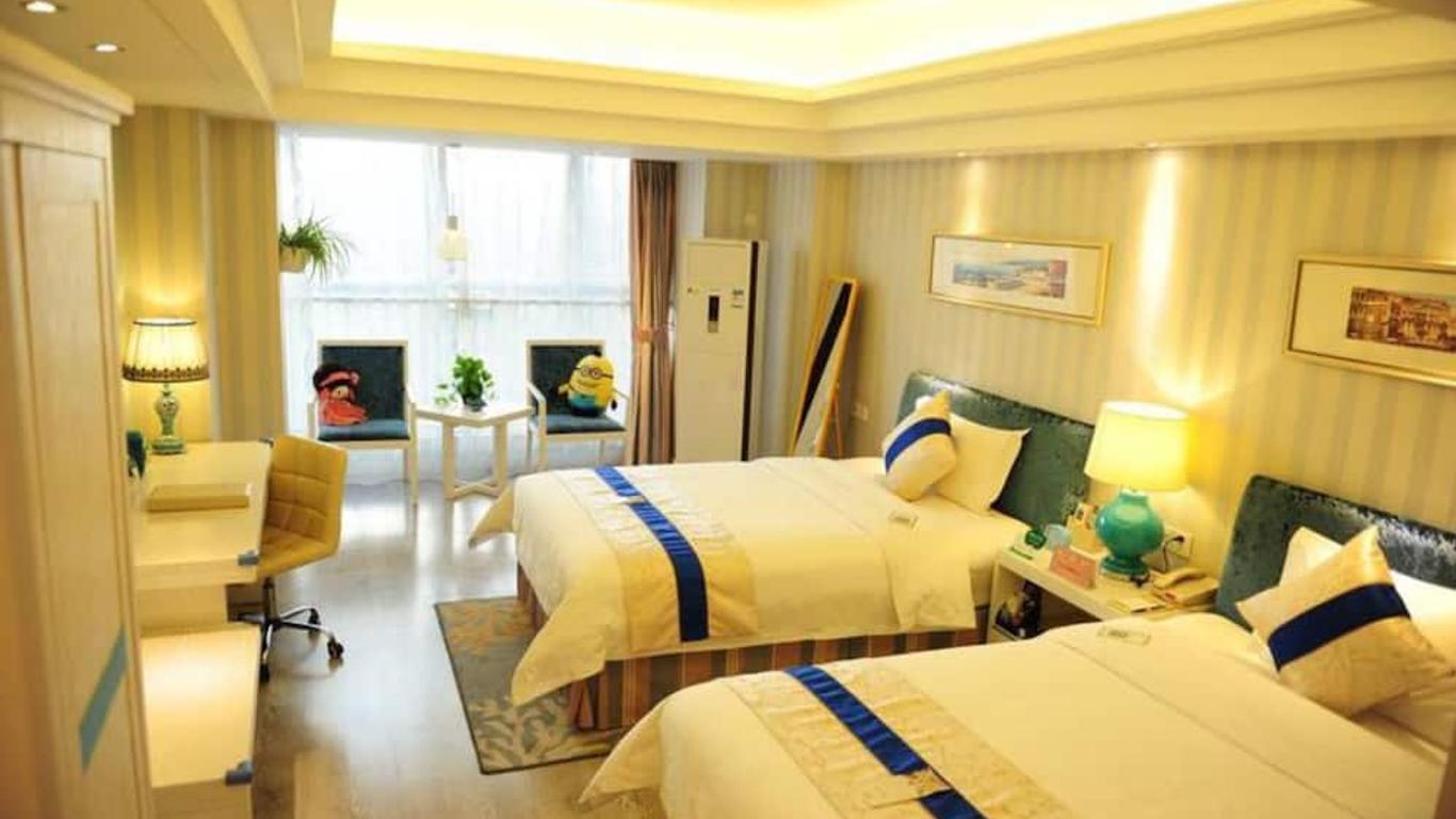 Chengdu Charm City Hotel