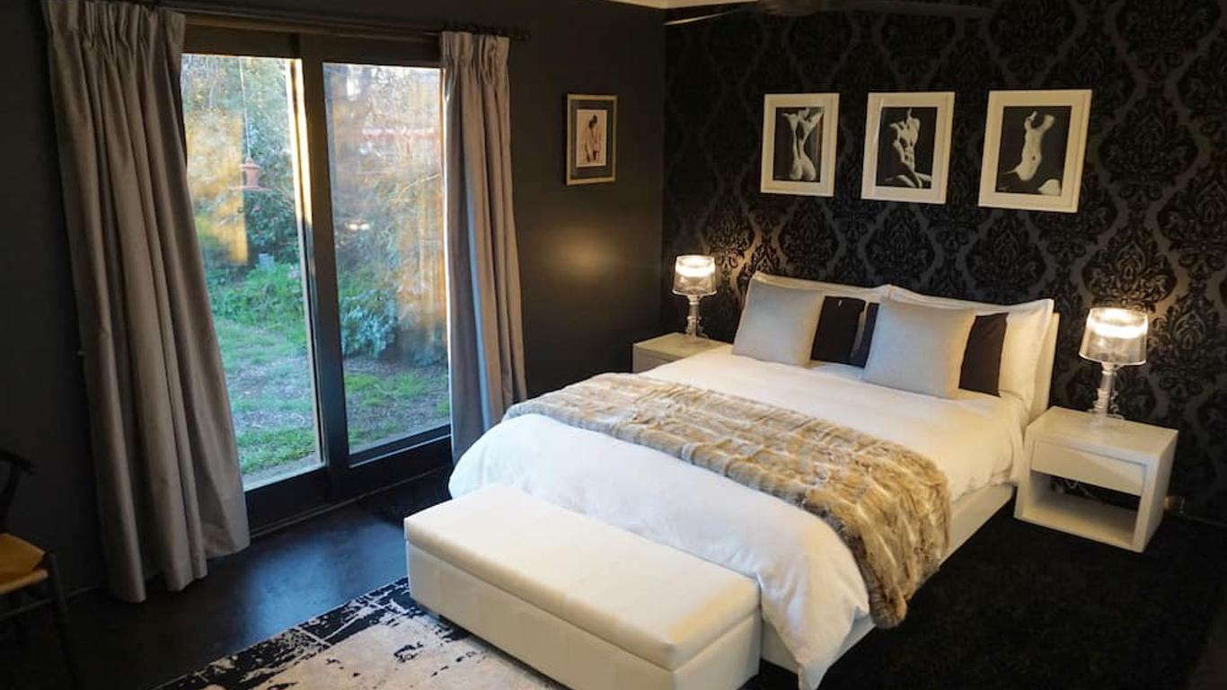 Georgie's Boutique B&B