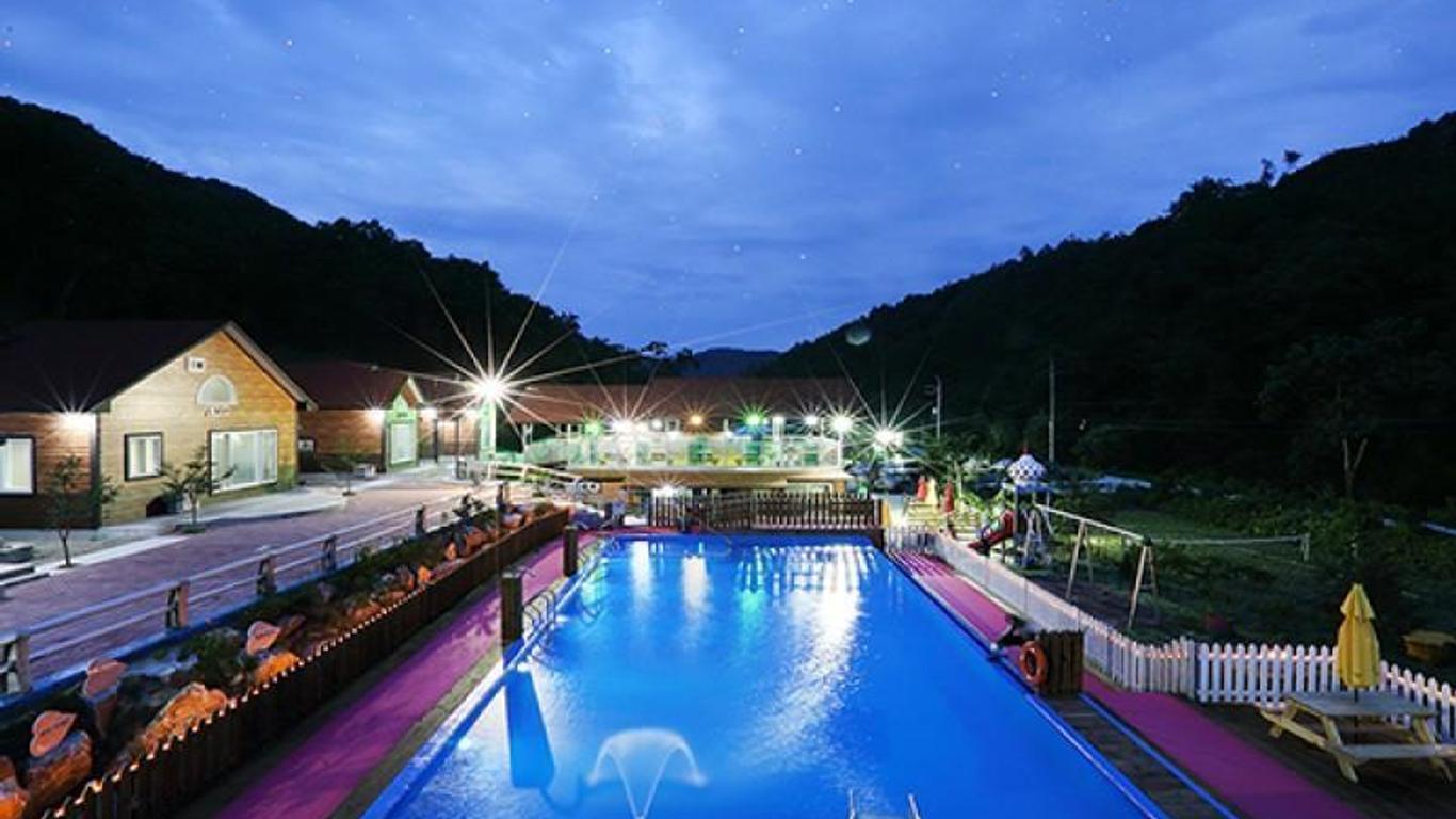 Boeun Sanmorange Pension