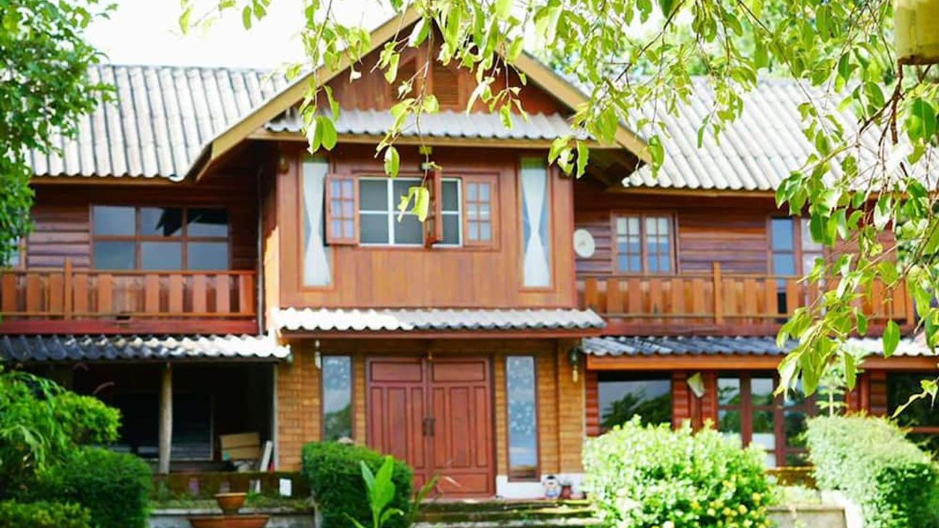 The Local Story Home Stay 1