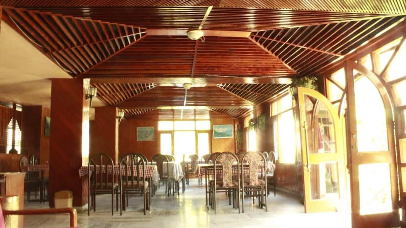 Zarim Hotel