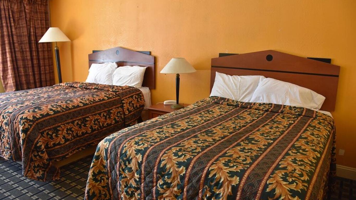 Corinth Inn & Suites
