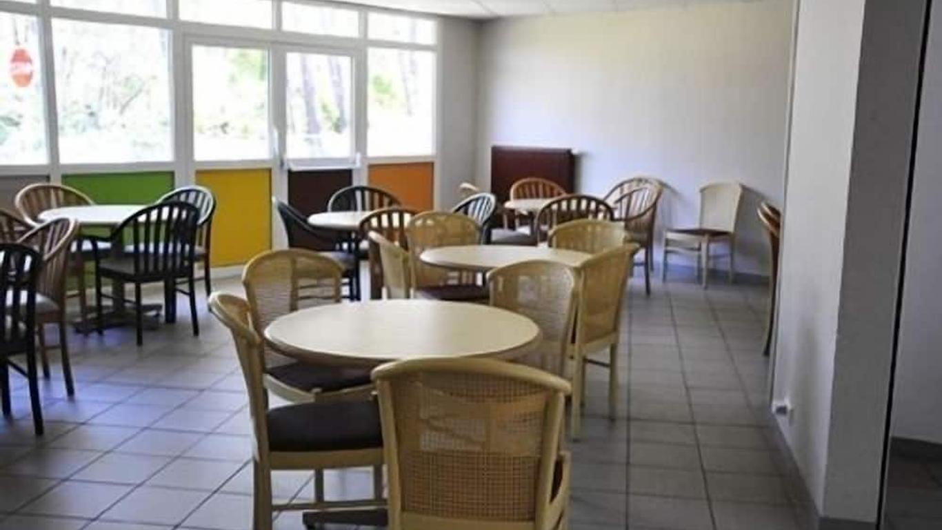 Le Relais de Port d'Albret - Hostel