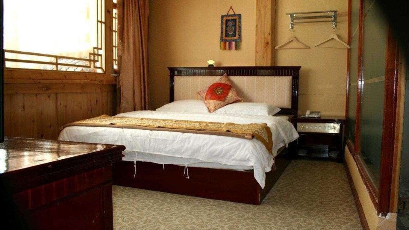 Shangri-la Tibetan Family Inn