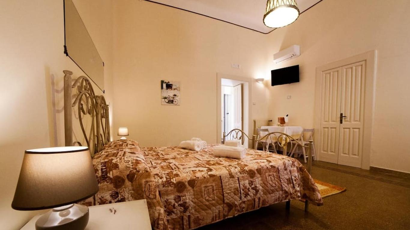 La Corte dei Mille