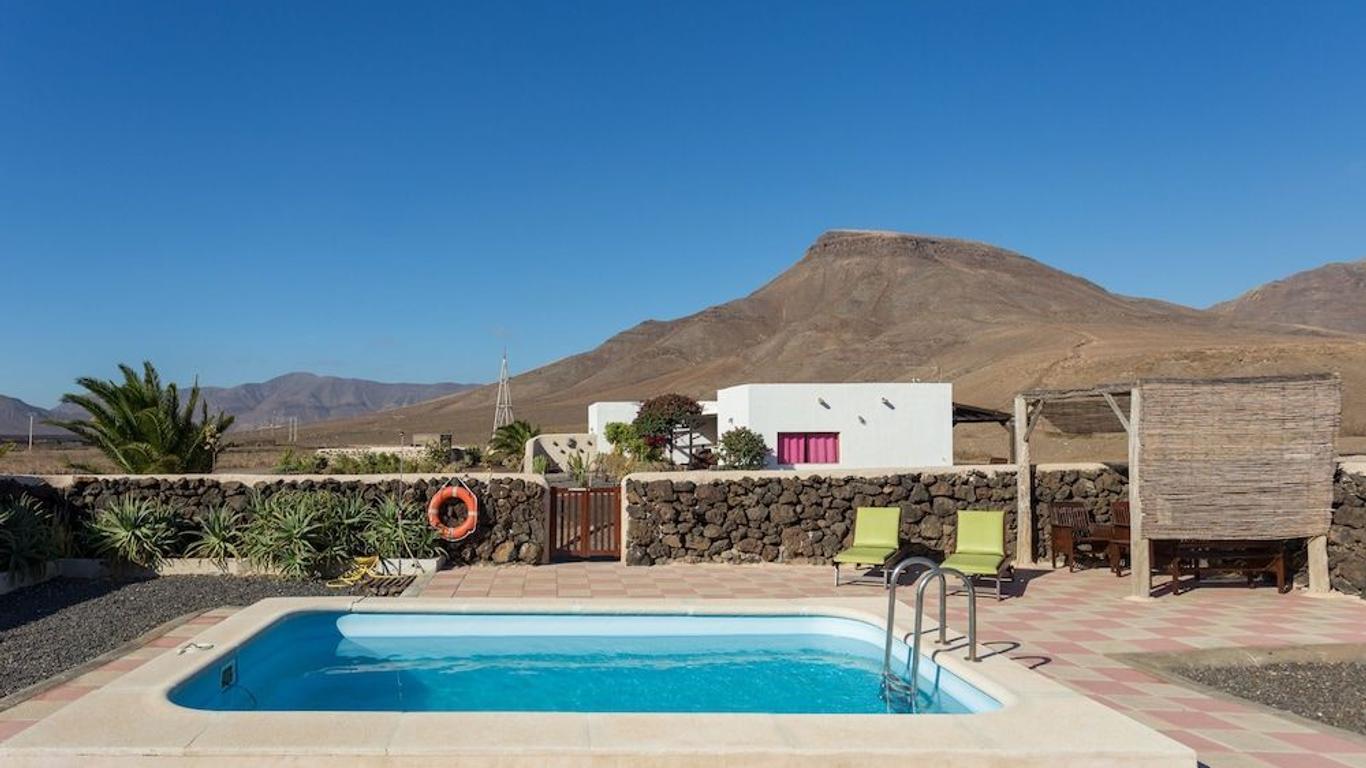 Casa Pilar, Aurora y Tarabilla en Finca Ecológica
