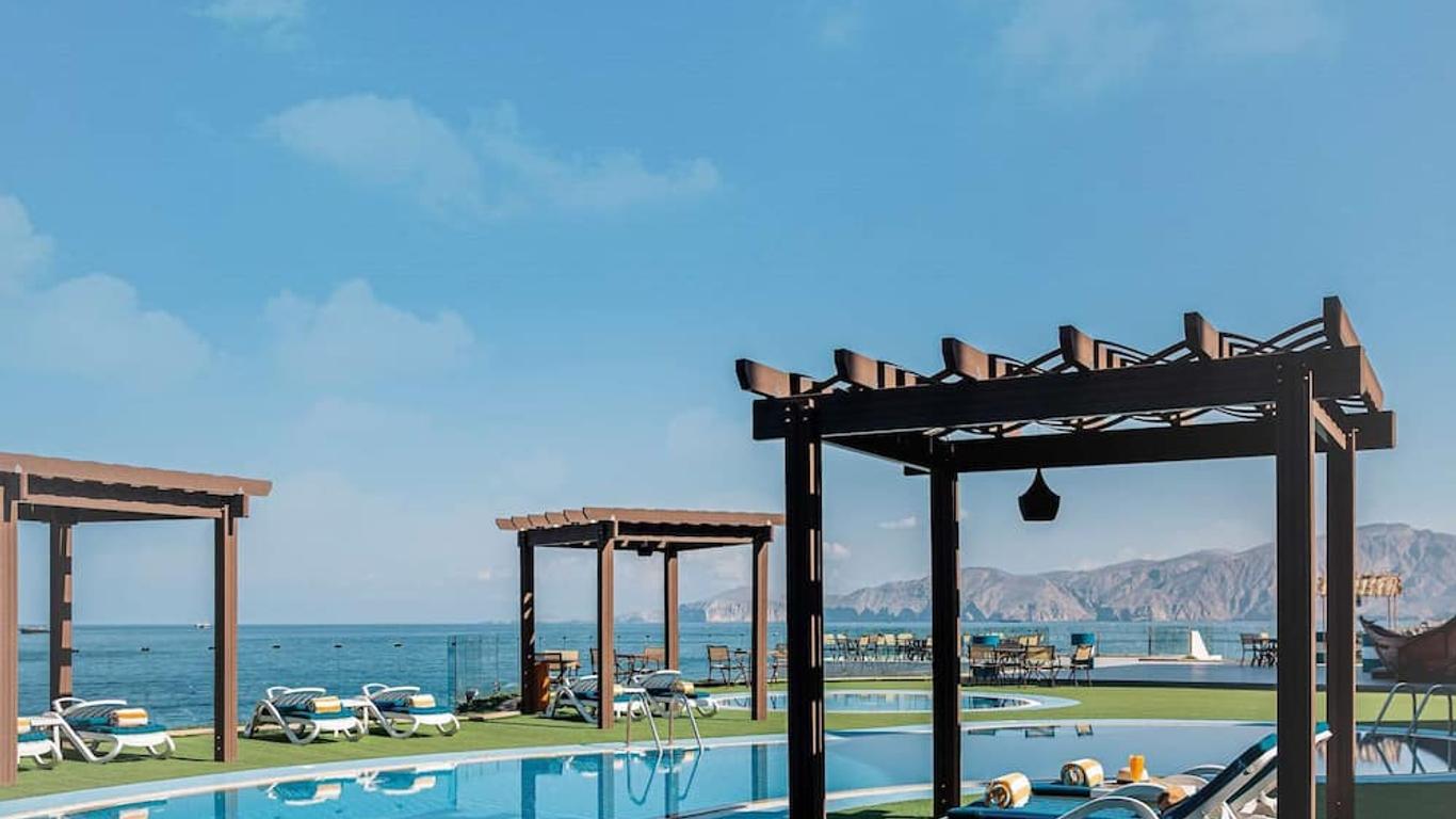 Atana Khasab Hotel