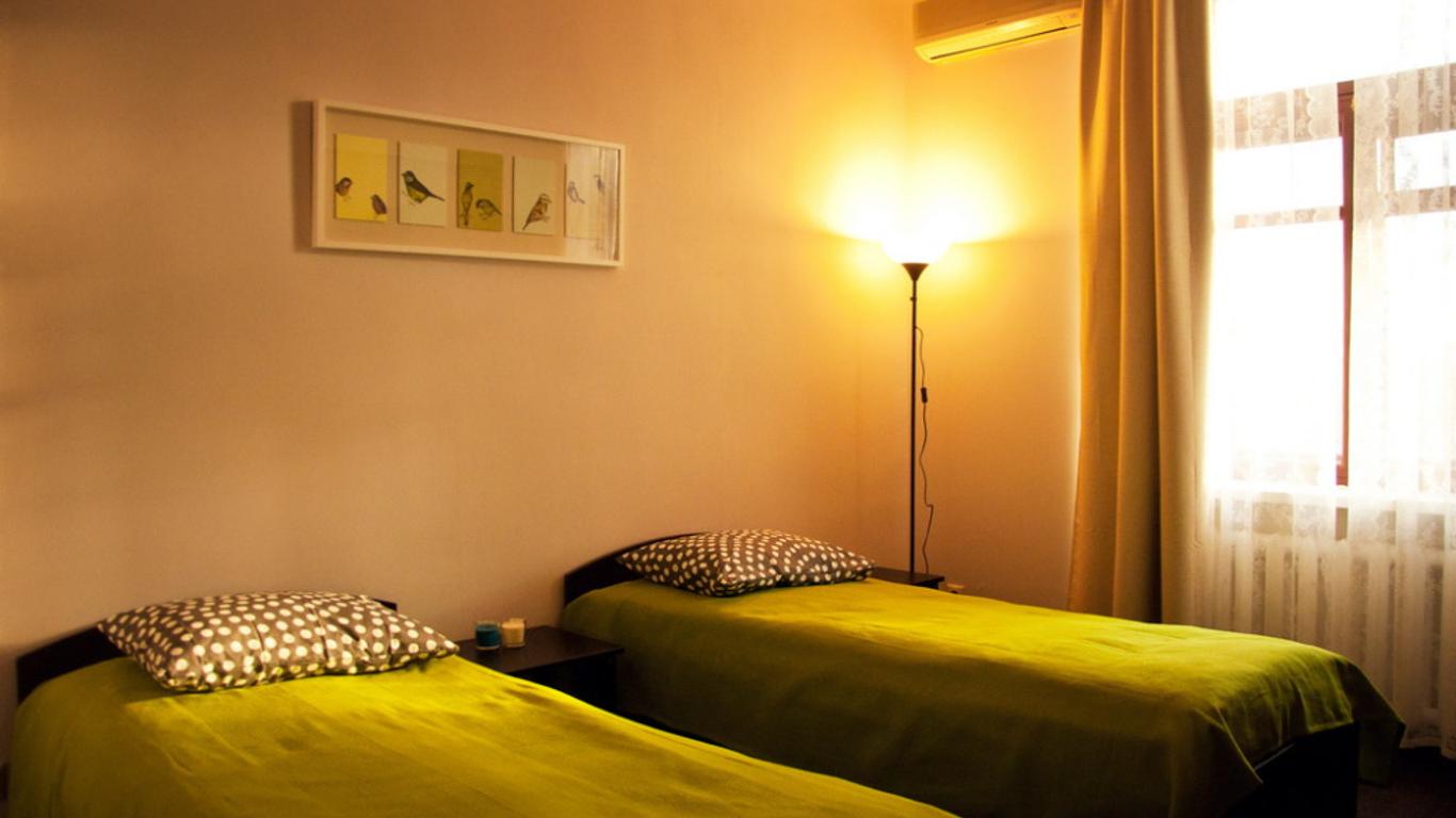 Ilian Hostel