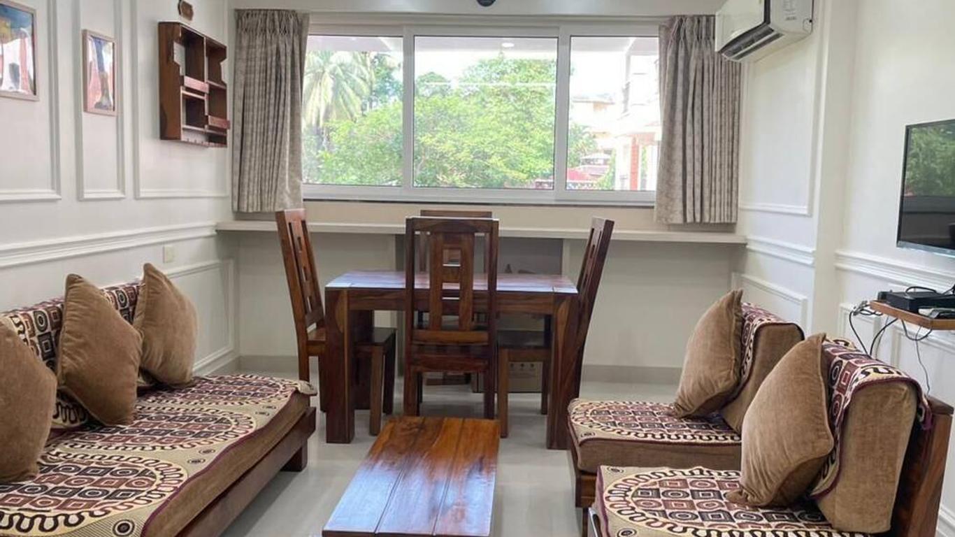 Monarch suites