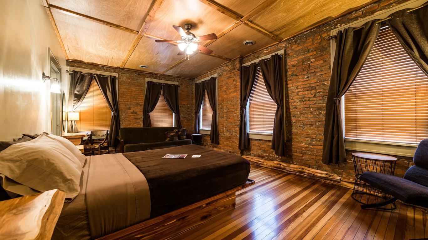 The Walnut Street Inn