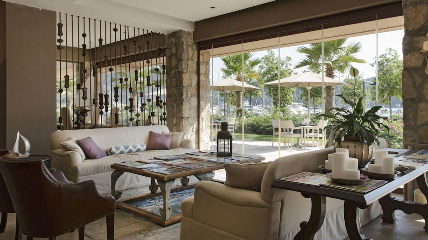 Marti Hemithea Hotel