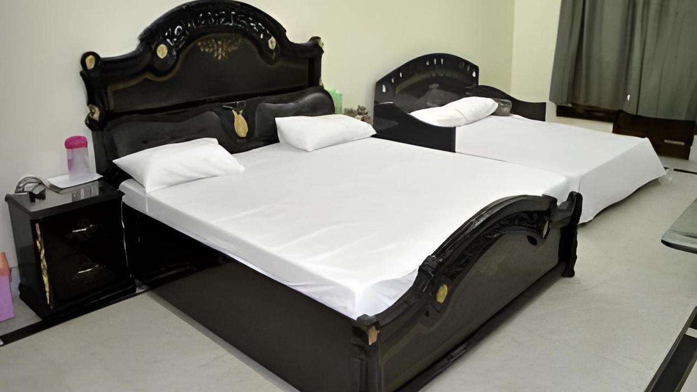 Hotel Dhingra Residency