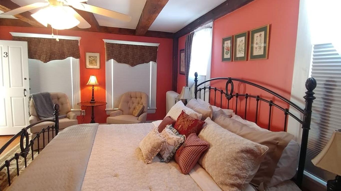 2 River Road Inn Cottages