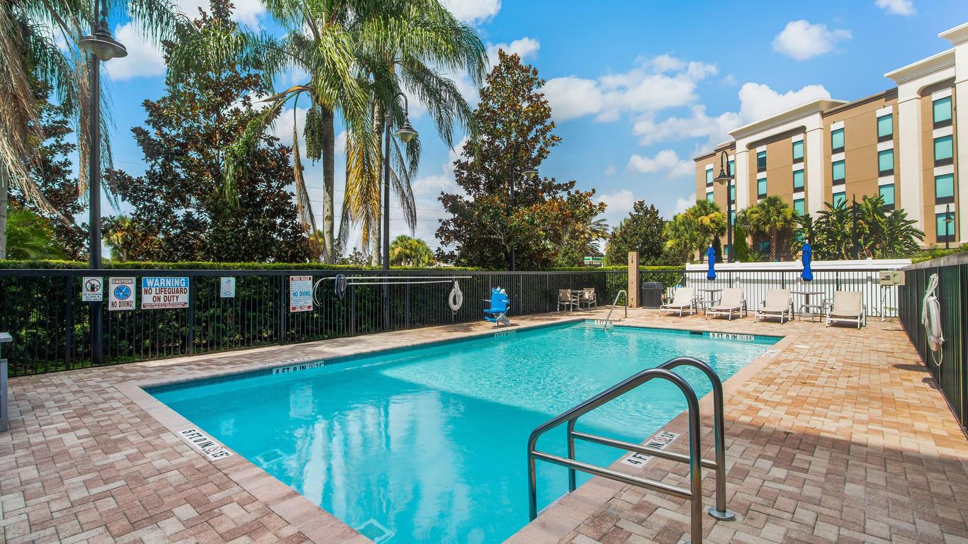 Holiday Inn Express & Suites Orlando - Apopka