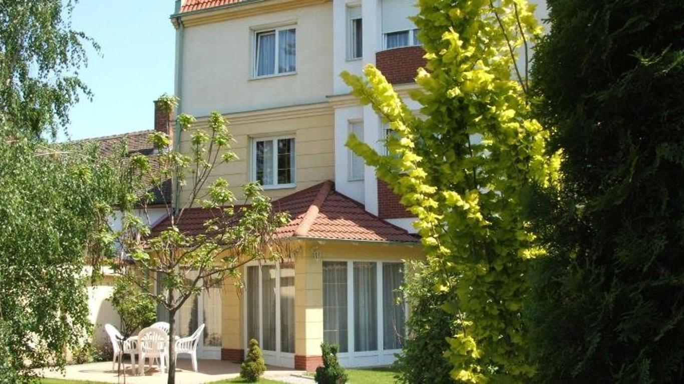 Korona Panzió