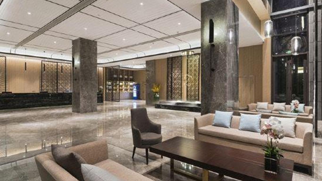 Nuist Hotel